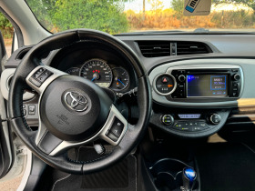 Toyota Yaris 1.5 Hybrid Нави.Камера.2-ключа.Сервизна История., снимка 10