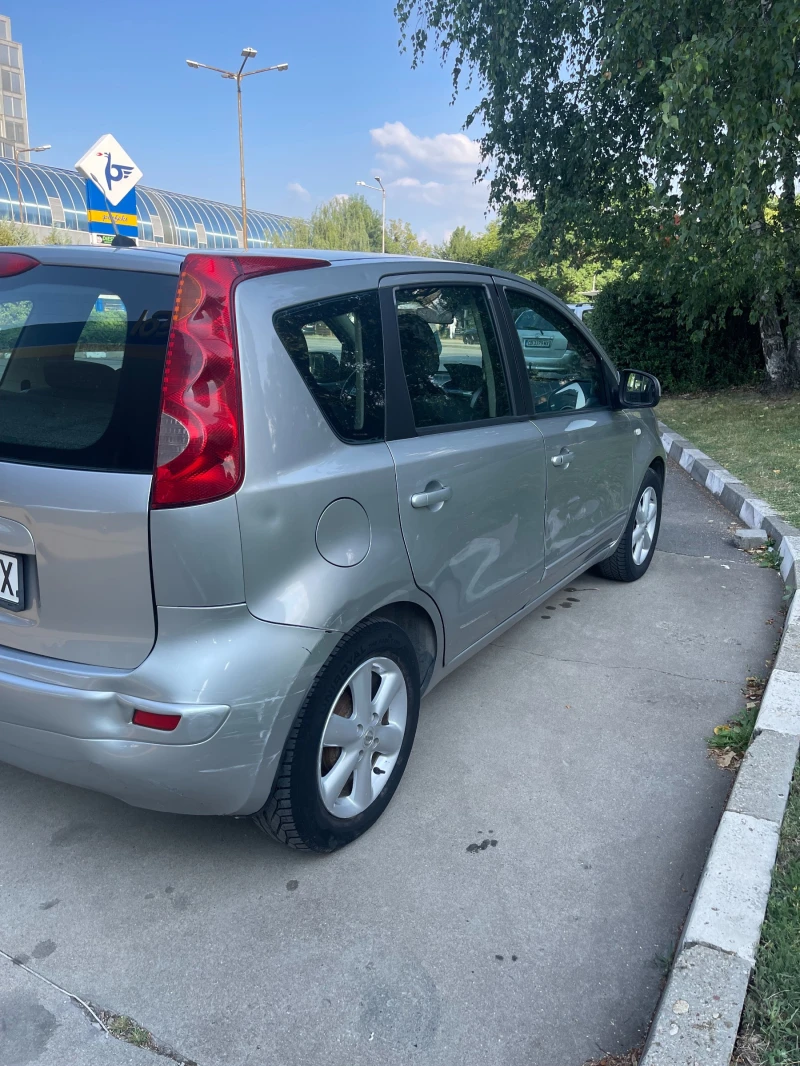 Nissan Note, снимка 4 - Автомобили и джипове - 48003368