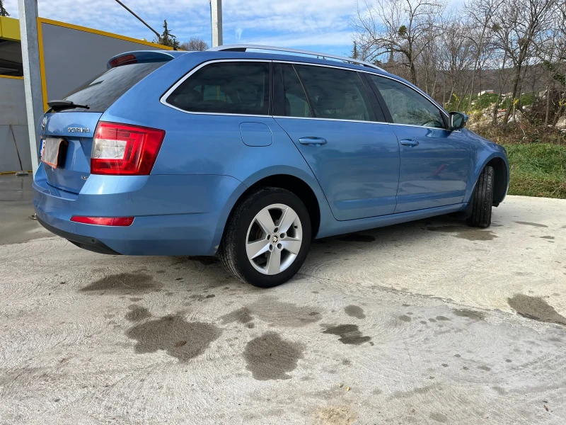 Skoda Octavia 2.0 185 DSG 6 4x4 Distronik , снимка 4 - Автомобили и джипове - 48744929