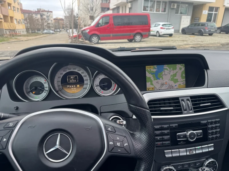 Mercedes-Benz C 250 Avangarde, снимка 12 - Автомобили и джипове - 48480256