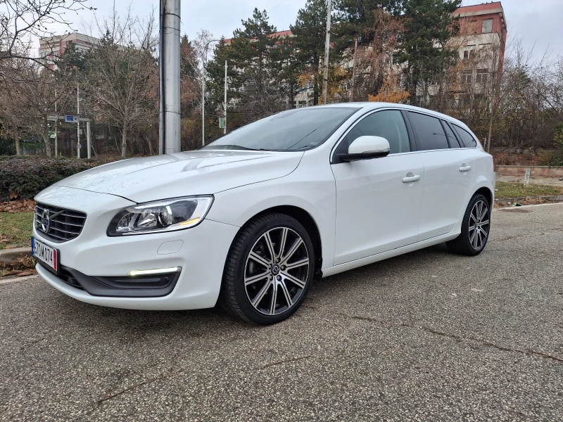 Volvo V60 D4 181к.с.евро 6, снимка 1 - Автомобили и джипове - 48509522