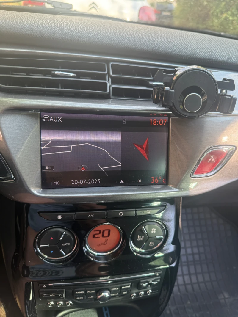 Citroen C3 1.6i Avtomat, снимка 9 - Автомобили и джипове - 52099486