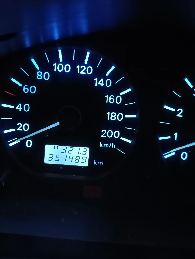 Mitsubishi Space star 1.3, снимка 8 - Автомобили и джипове - 52496199