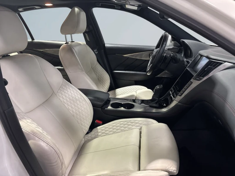 Infiniti Q50 Red Sport* 400* AWD* АвтоКредит* (ЦЕНА ДО БГ), снимка 12 - Автомобили и джипове - 52517217