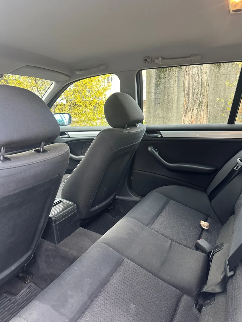 BMW 318, снимка 9 - Автомобили и джипове - 52548394