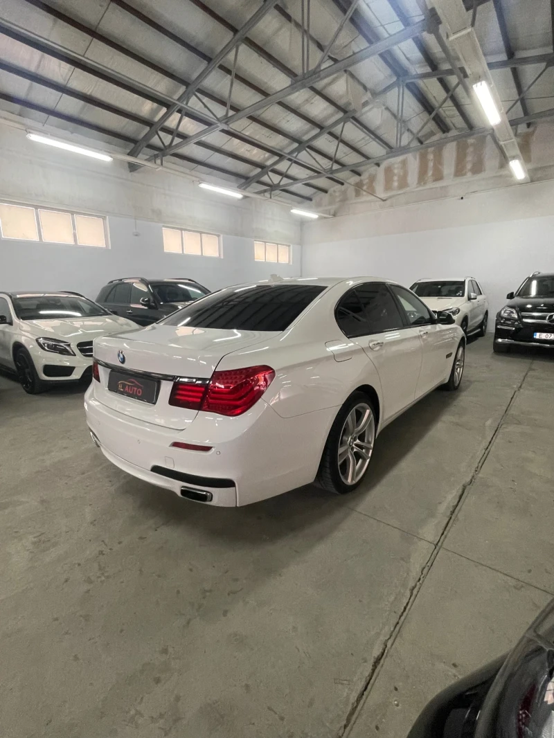 BMW 740 XD/Mpak/Face/Digital/СМЕНЕНИ ВЕРИГИ/ФУЛЛ!!!, снимка 5 - Автомобили и джипове - 52554497