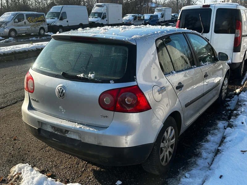 VW Golf 1.9TDi, снимка 2 - Автомобили и джипове - 52925588