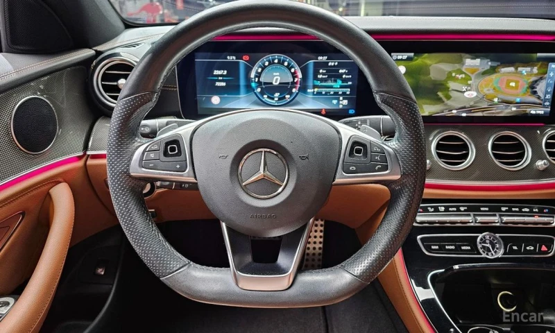 Mercedes-Benz E 300, снимка 13 - Автомобили и джипове - 52938959