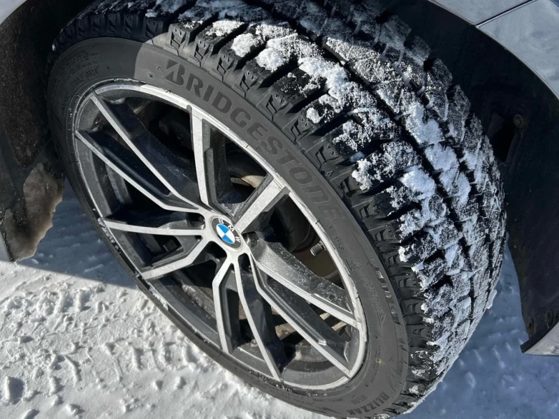 BMW 330 i xDrive 2021 * CARFAX * БЕЗ ПЪРВОНАЧАЛНА ВНОСКА, снимка 6 - Автомобили и джипове - 53209668