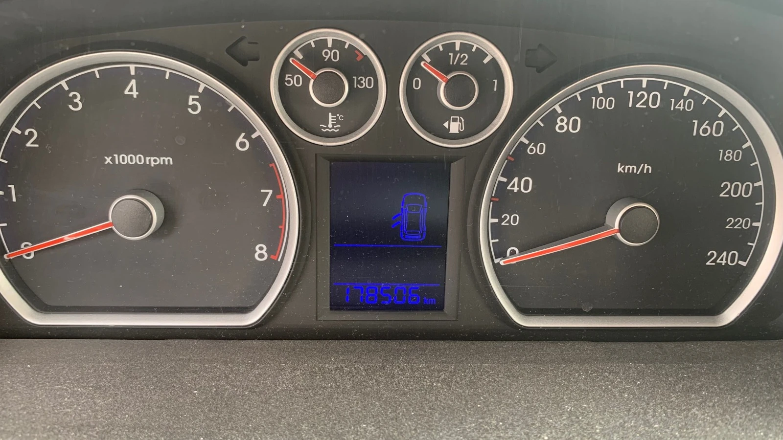 Hyundai I30 Hyundai I30 1,4 | Mobile.bg   11