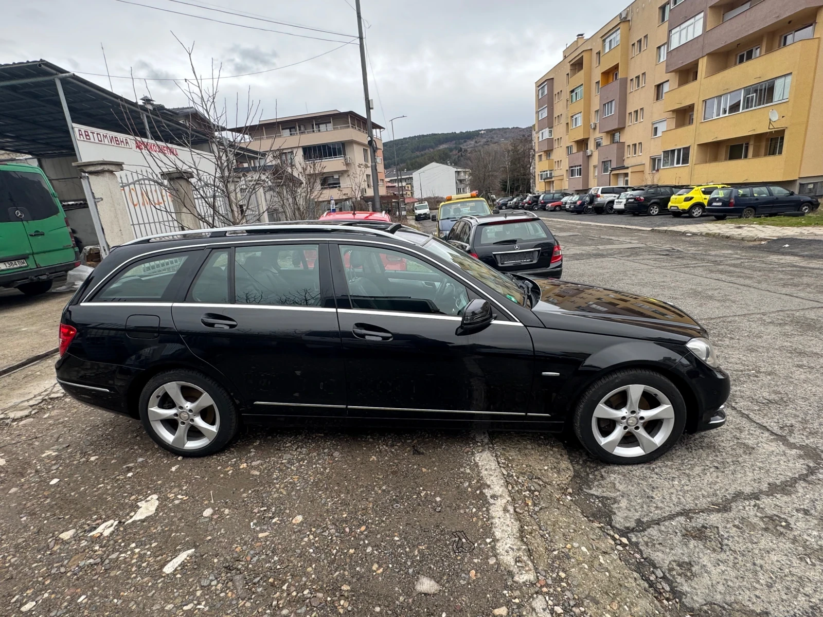 Mercedes-Benz C 250 Avangarde - изображение 3