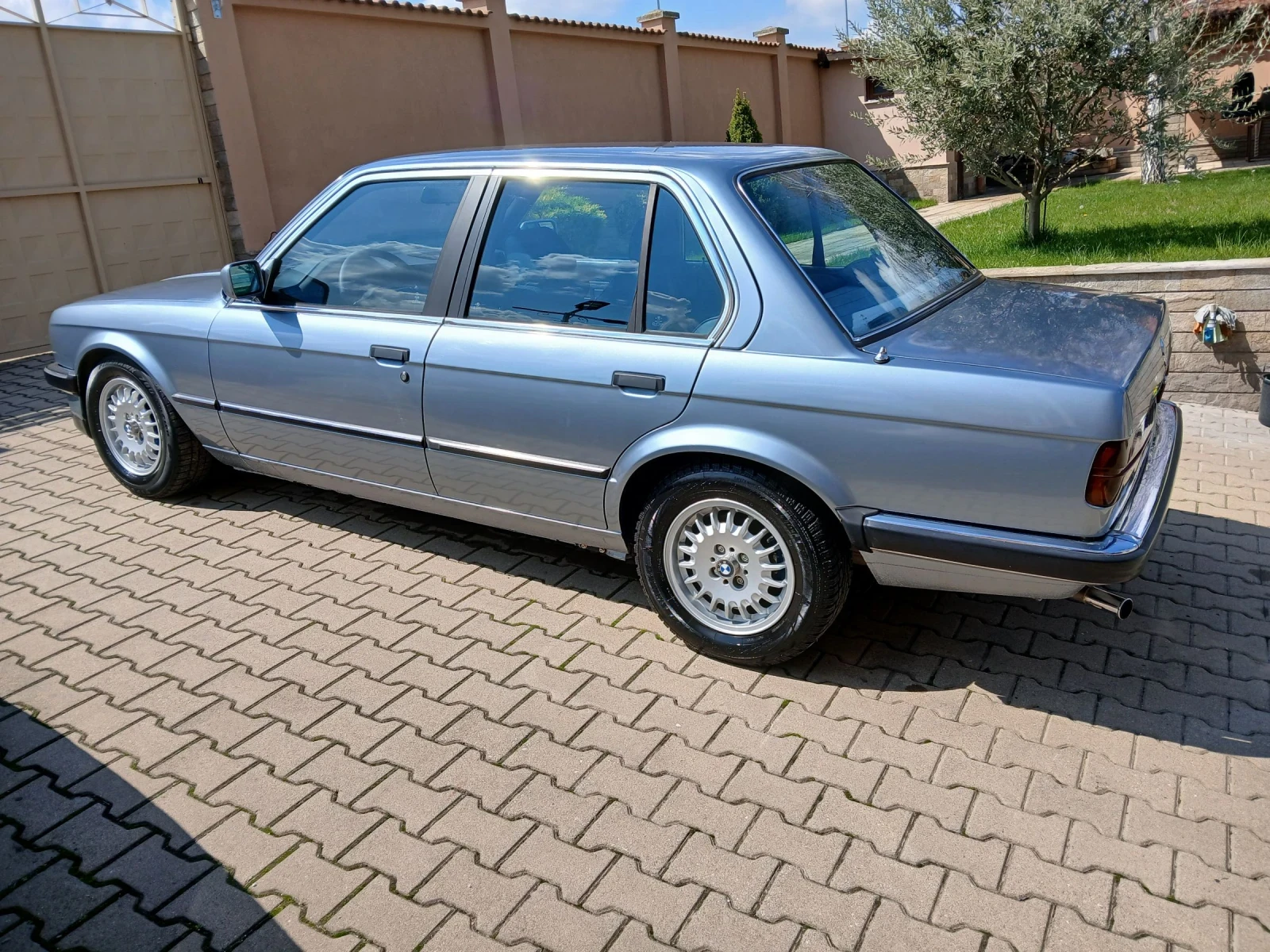 BMW 318 Е30 - изображение 4