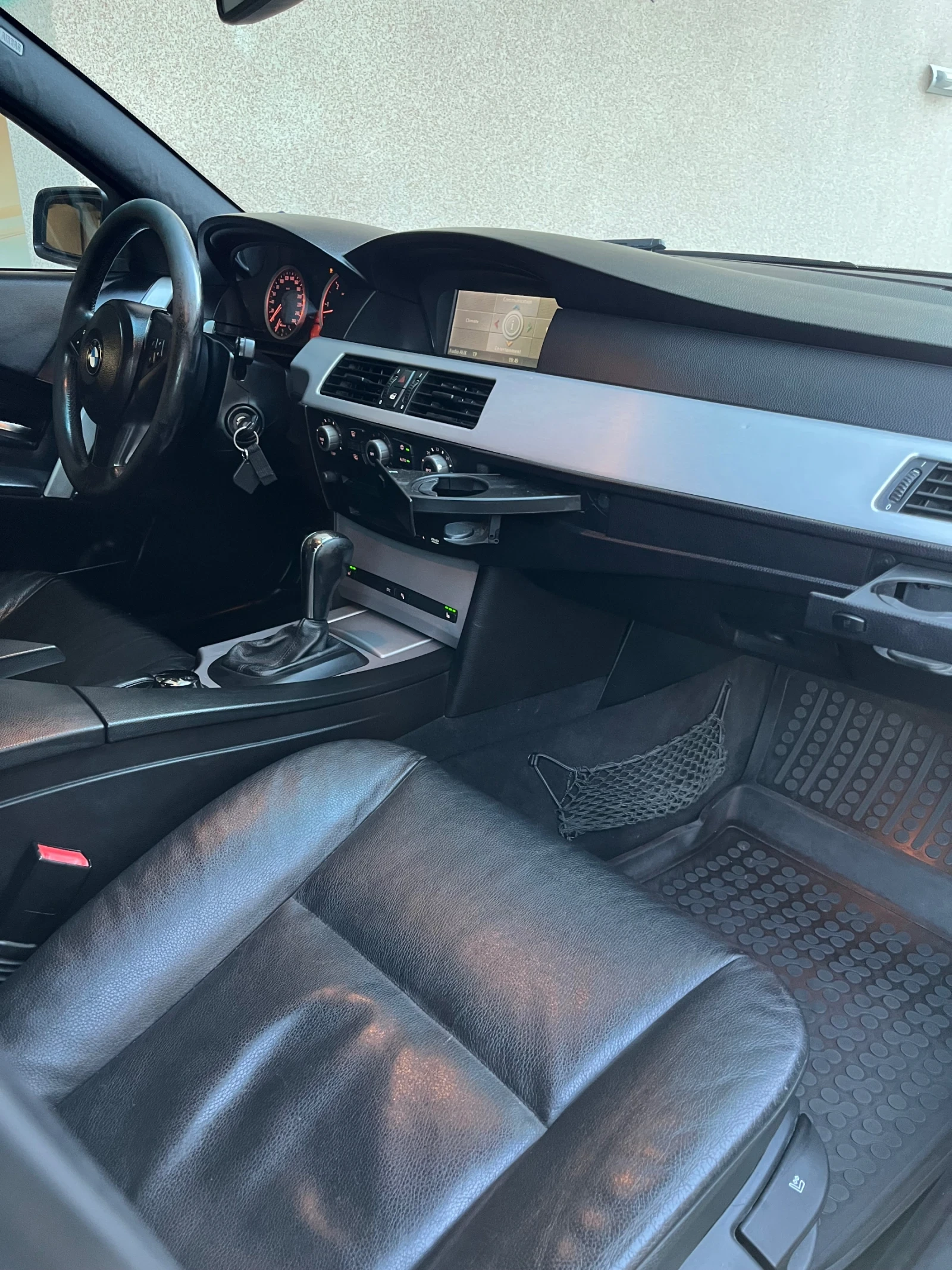BMW 530 30D/218HP/M-PACK/Shadowline/HI-FI/ANGEL EYES/NAVI - изображение 3