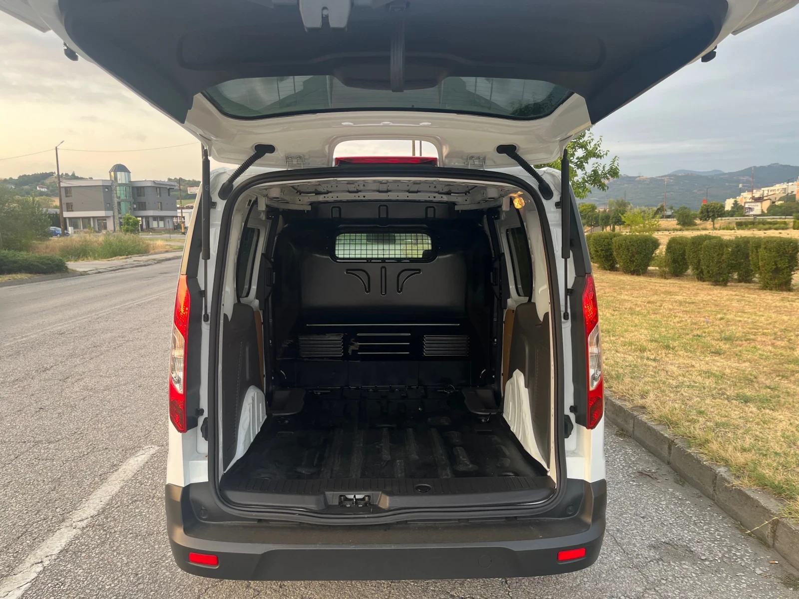 Ford Connect 1.5D Avtomatik Evro 6 | Mobile.bg   11