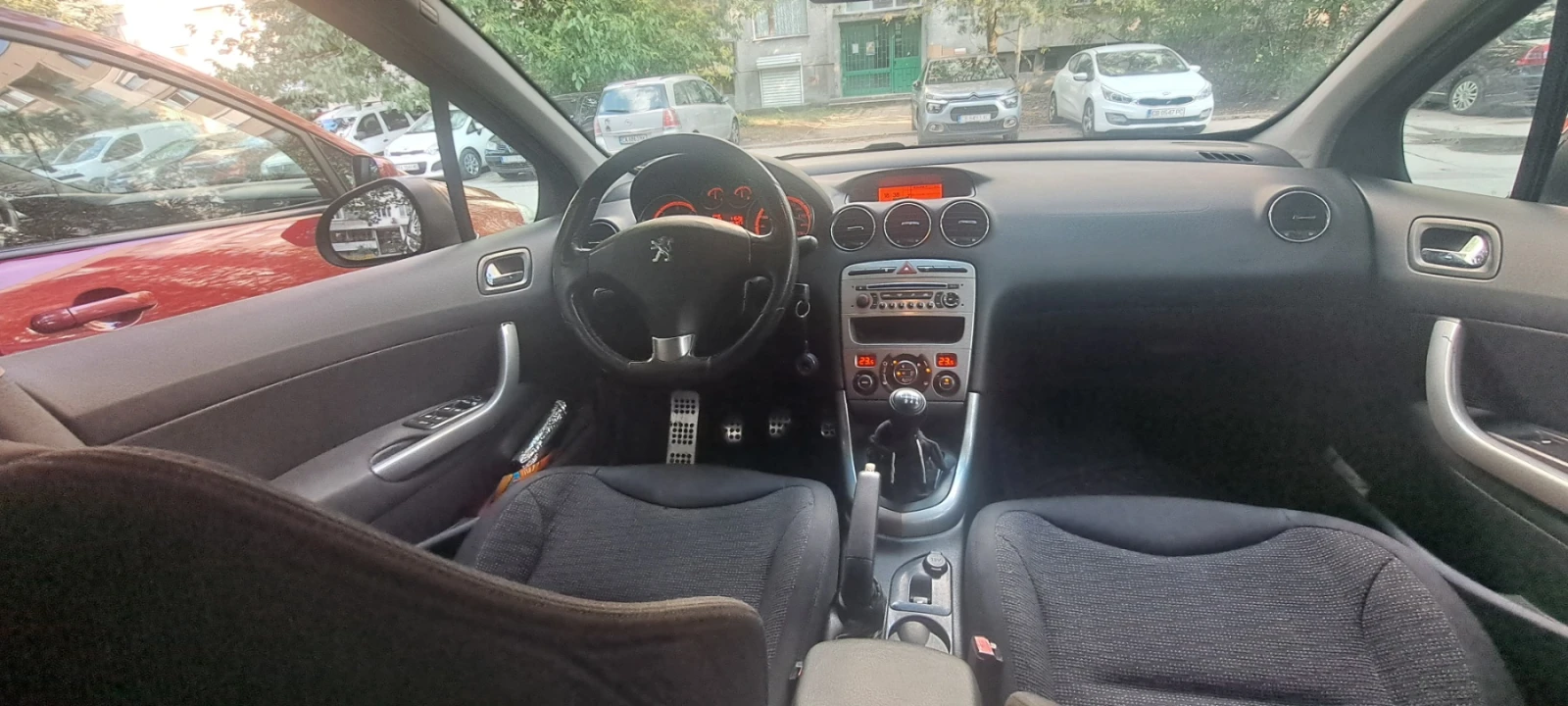 Peugeot 308 SW 2.0 HDI/140 к.с. ПАНОРАМА, КЛИМАТРОНИК - изображение 8