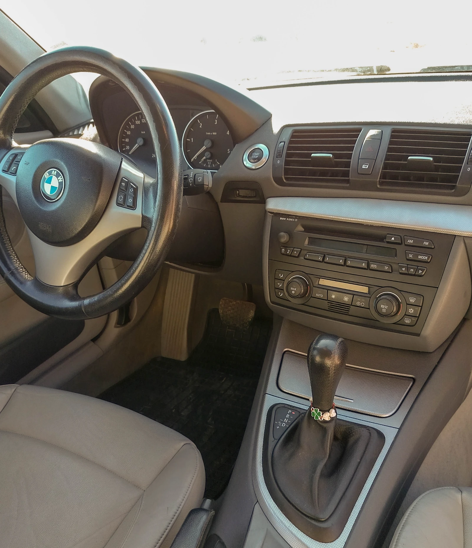 BMW 120 120D - изображение 10