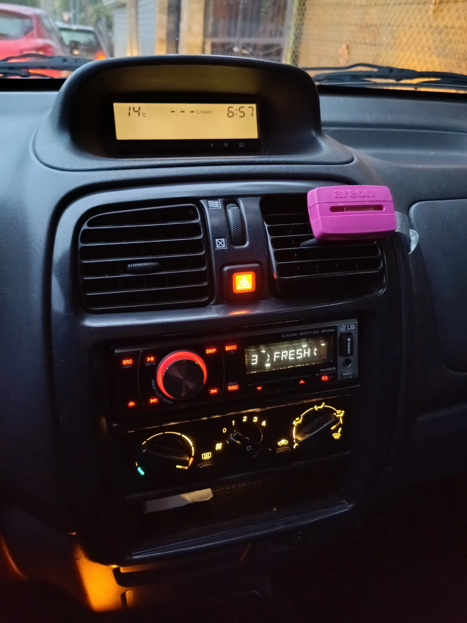 Mitsubishi Space star 1.3 - изображение 6