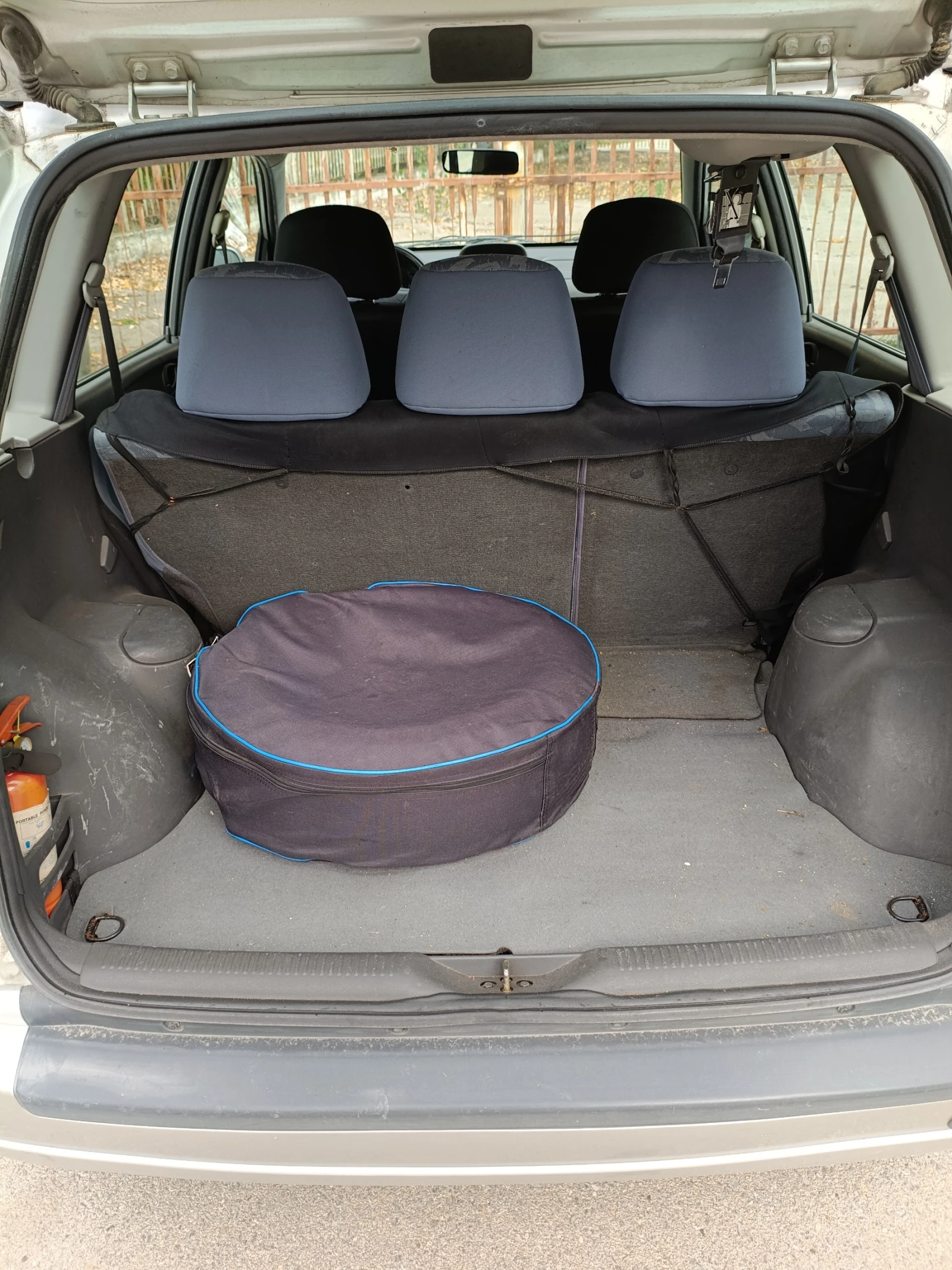 Mitsubishi Space star 1.3 - изображение 9