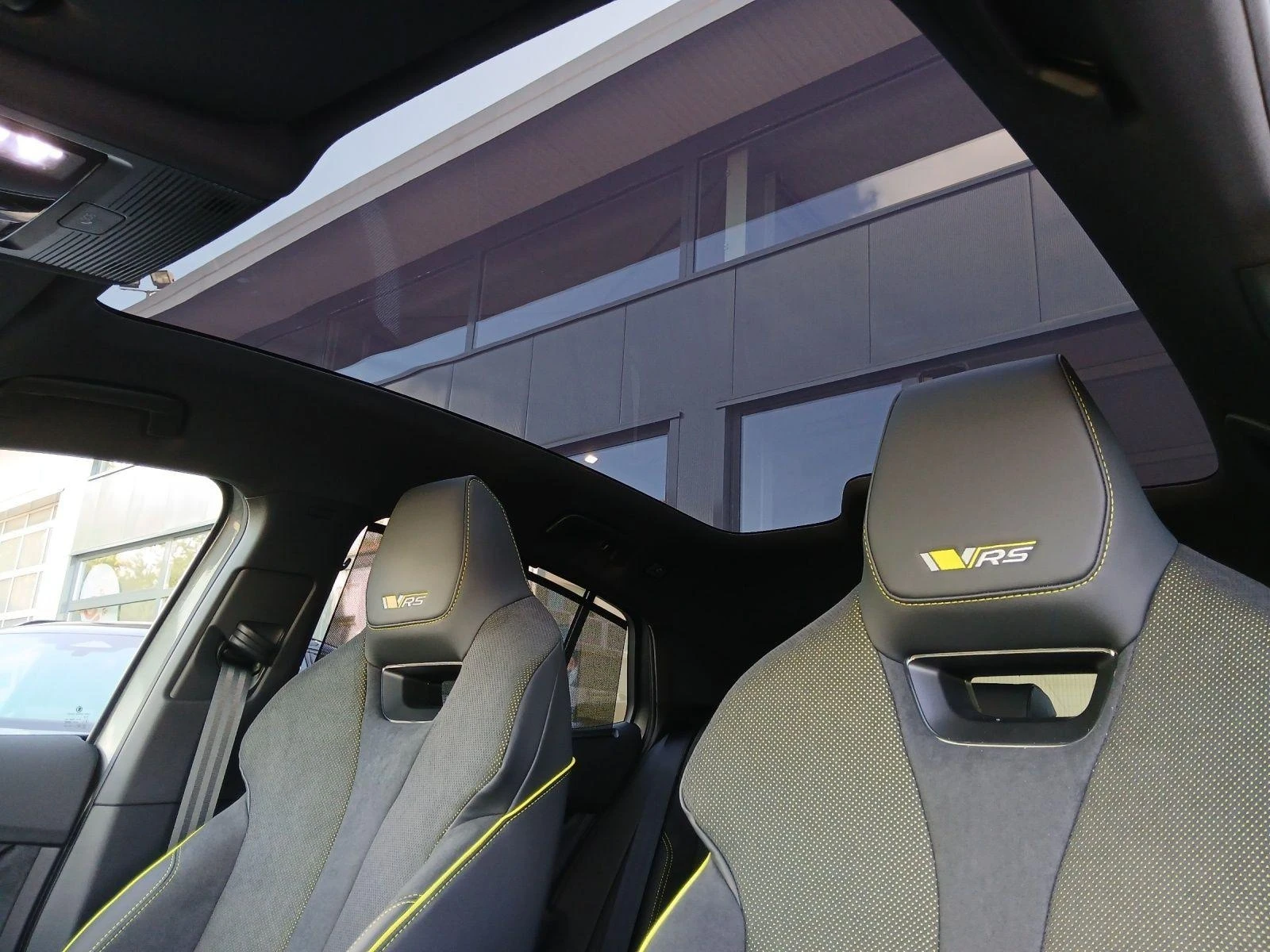 Skoda Enyaq iV RS COUPE 4x4 CANTON HEAD UP PANORAMA MATRIX 360 | Mobile.bg � ����������� 16