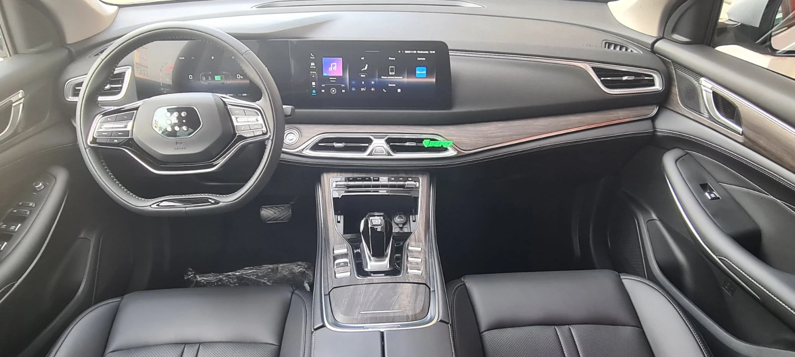 DONGFENG E5 1.5i Plug in Hybrid - изображение 8