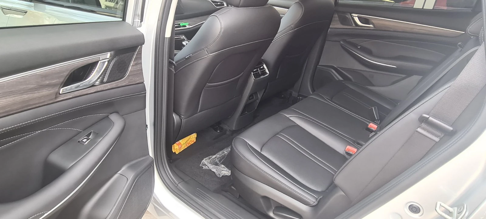 DONGFENG E5 1.5i Plug in Hybrid | Mobile.bg   12