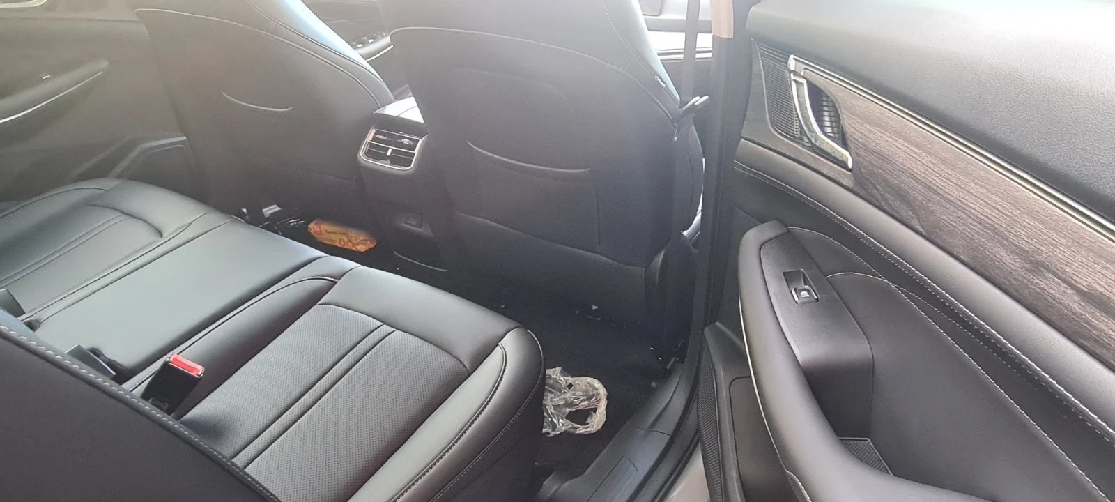 DONGFENG E5 1.5i Plug in Hybrid | Mobile.bg   11