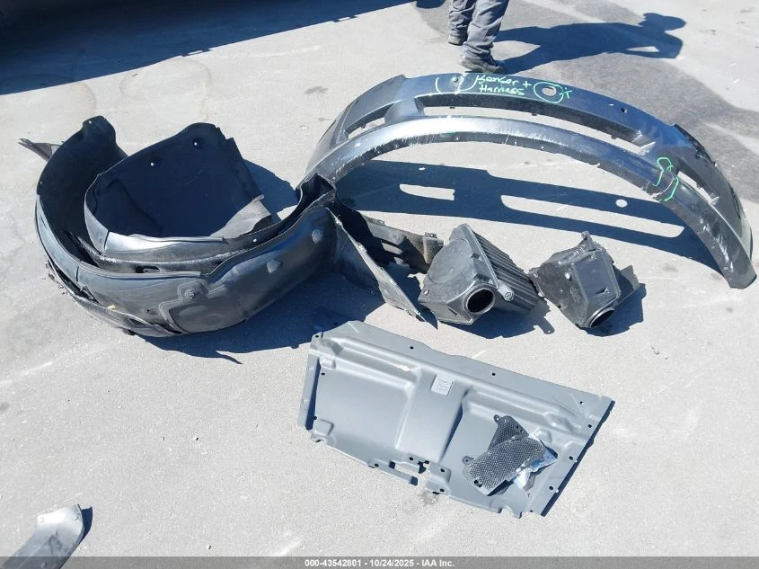 Aston Martin Db9 * VOLANTE*  * .*  | Mobile.bg   11