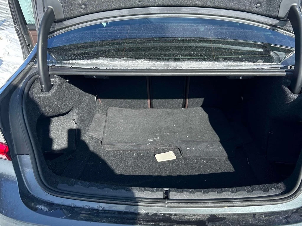 BMW 330 i xDrive 2021 * CARFAX * ��� ������������ ������ | Mobile.bg � ����������� 12