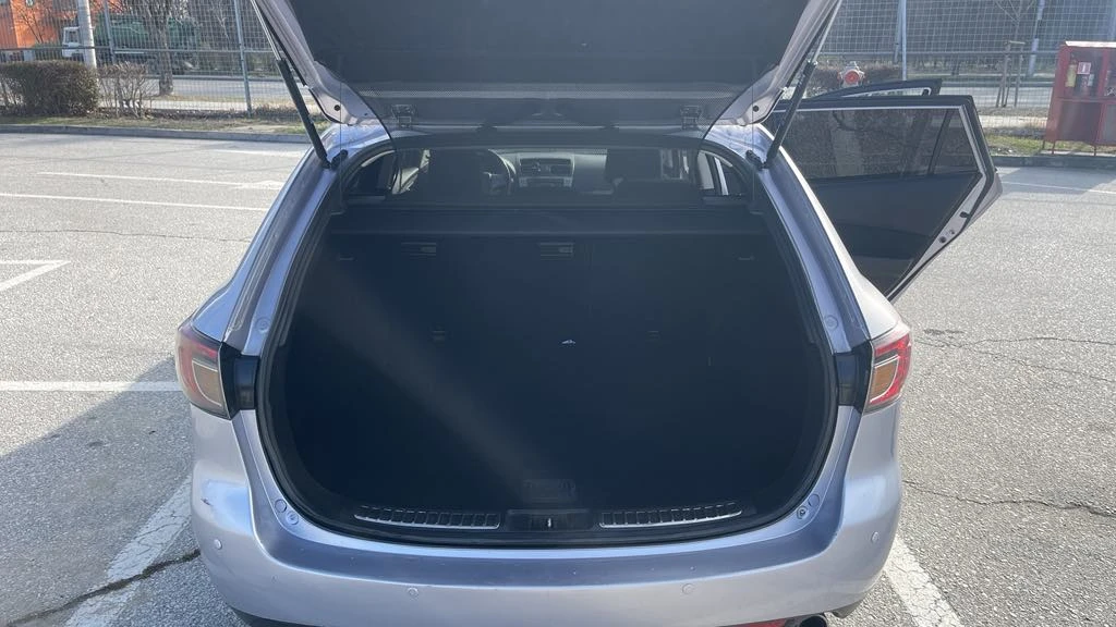 Mazda 6 2.2 MZR-CD, снимка 15 - Автомобили и джипове - 53924670