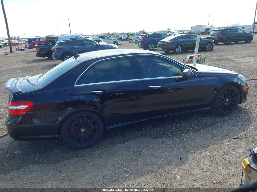 Mercedes-Benz E 63 AMG 5.5L V-8 DI, DOHC, VVT, TURBO, 518HP Rear Wheel | Mobile.bg � ����������� 13