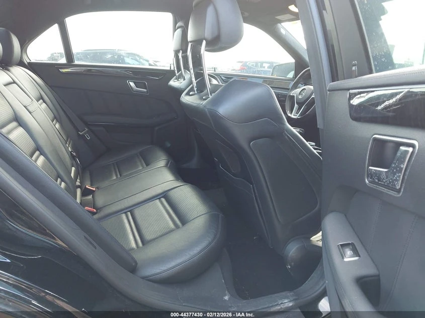Mercedes-Benz E 63 AMG 5.5L V-8 DI, DOHC, VVT, TURBO, 518HP Rear Wheel | Mobile.bg � ����������� 8