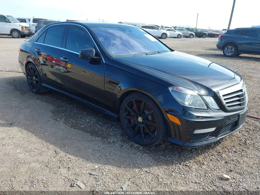 Mercedes-Benz E 63 AMG 5.5L V-8 DI, DOHC, VVT, TURBO, 518HP Rear Wheel | Mobile.bg � ����������� 1