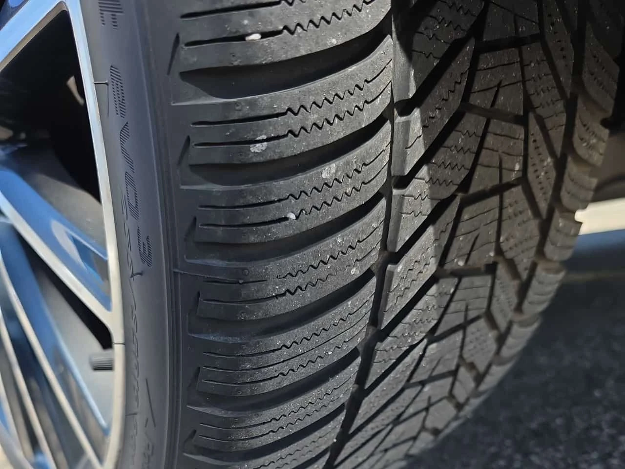 Mercedes-Benz C 400 4MATIC* BURMESTER* DISTRONIC* ПАНОРАМА* , снимка 17 - Автомобили и джипове - 54183183