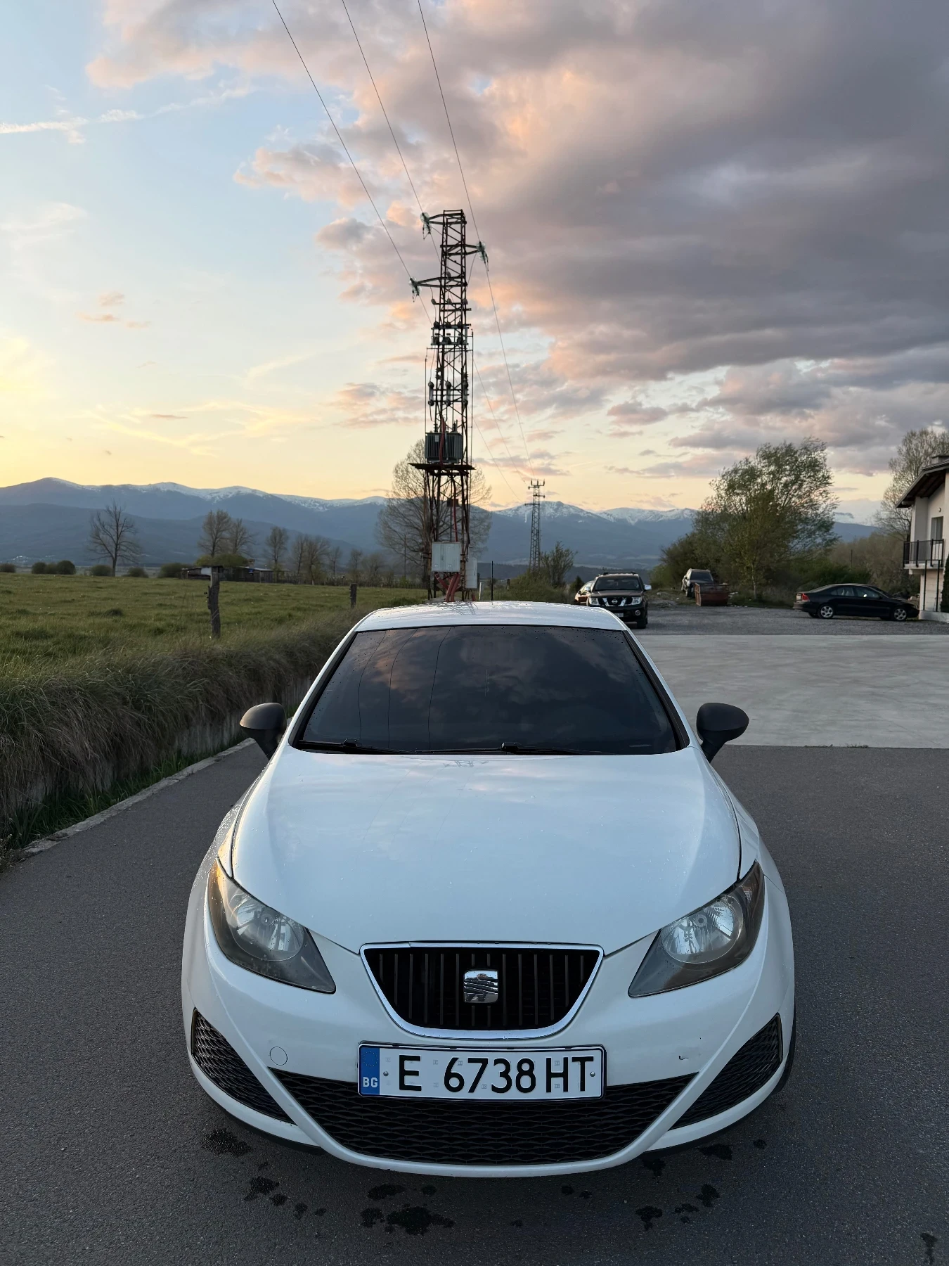 Seat Ibiza Нов внос!Регистрирана обслужена качваш се и караш!, снимка 3 - Автомобили и джипове - 54467946