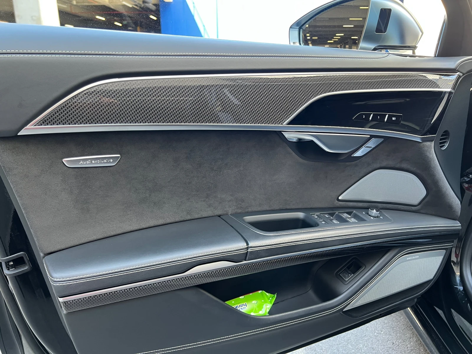 Audi S8 Ceramic* * B&O 3D* * TV* * Laser* * Full, снимка 11 - Автомобили и джипове - 55364179