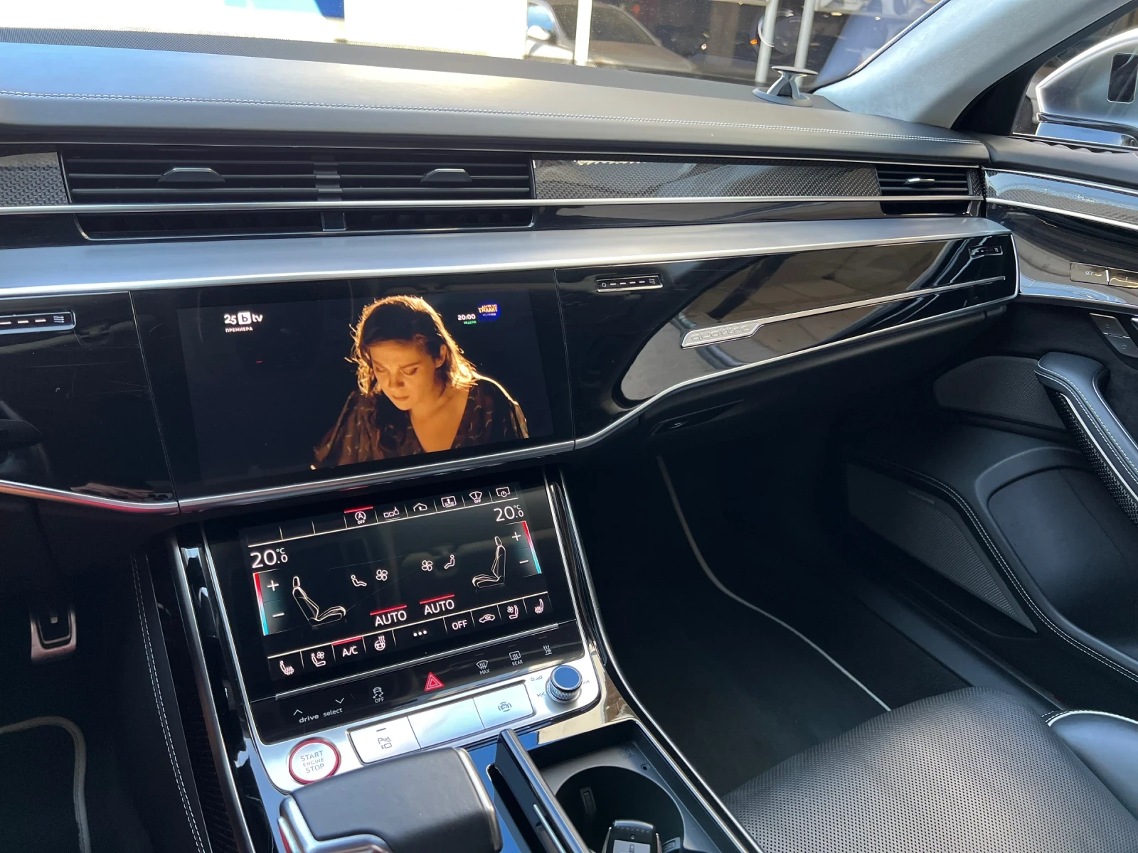 Audi S8 Ceramic* * B&O 3D* * TV* * Laser* * Full, снимка 16 - Автомобили и джипове - 55364179