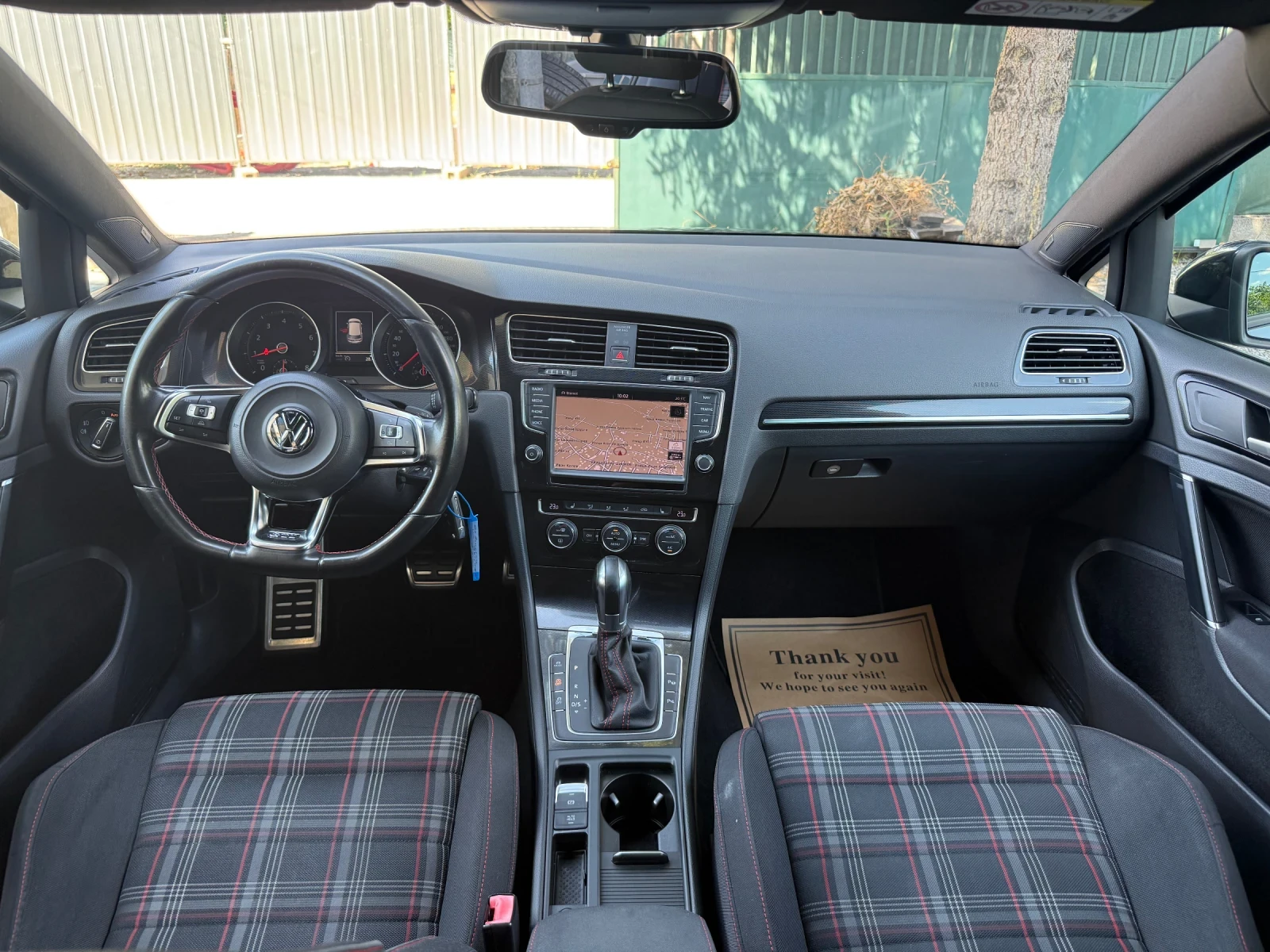 VW Golf 2.0 GTI PERFORMANCE! Дистроник! Автомат, снимка 12 - Автомобили и джипове - 55392514