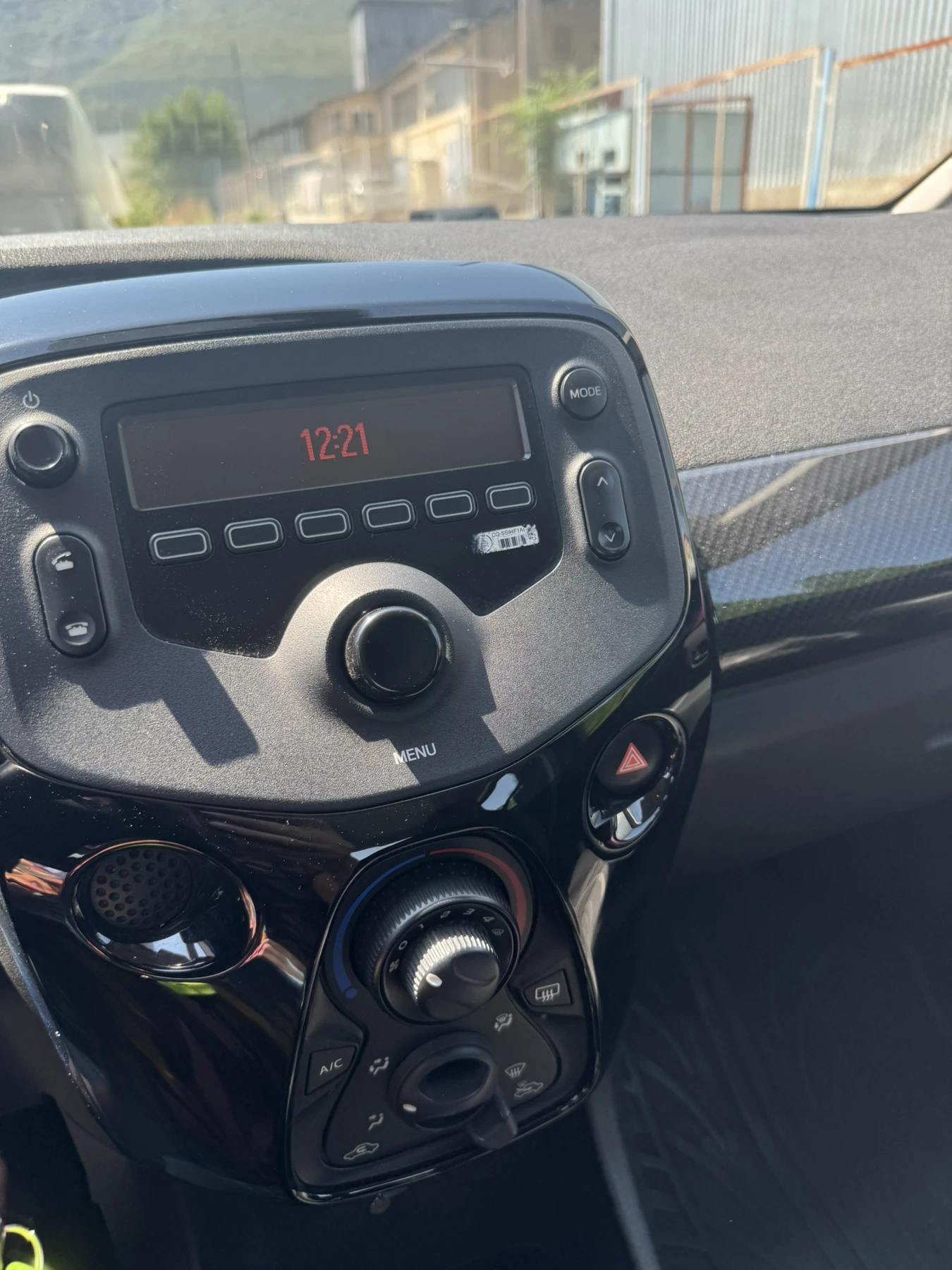 Peugeot 108 STYLE, снимка 8 - Автомобили и джипове - 55901483