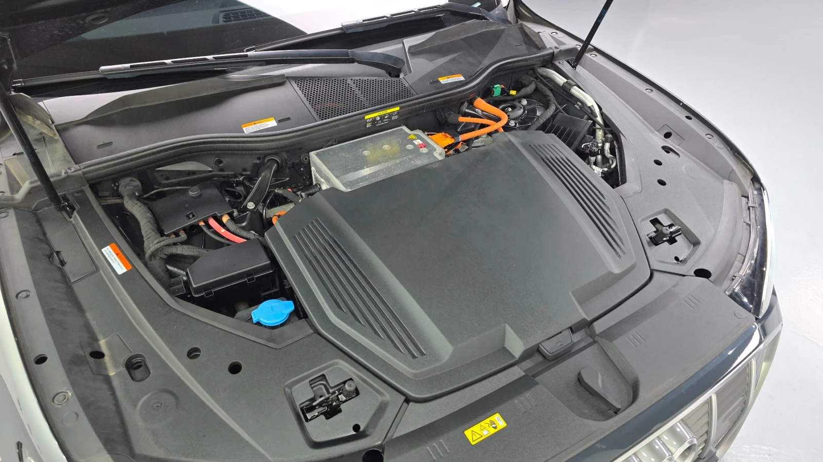 Audi E-Tron 55 Quattro , снимка 4 - Автомобили и джипове - 56012074