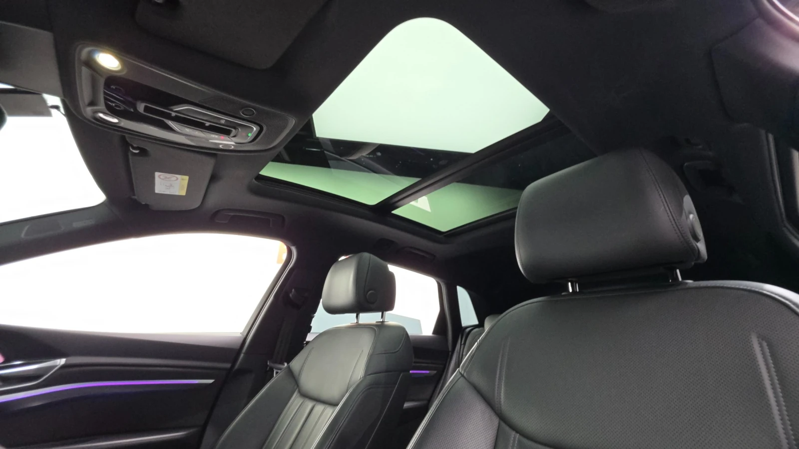Audi E-Tron 55 Quattro , снимка 13 - Автомобили и джипове - 56012074
