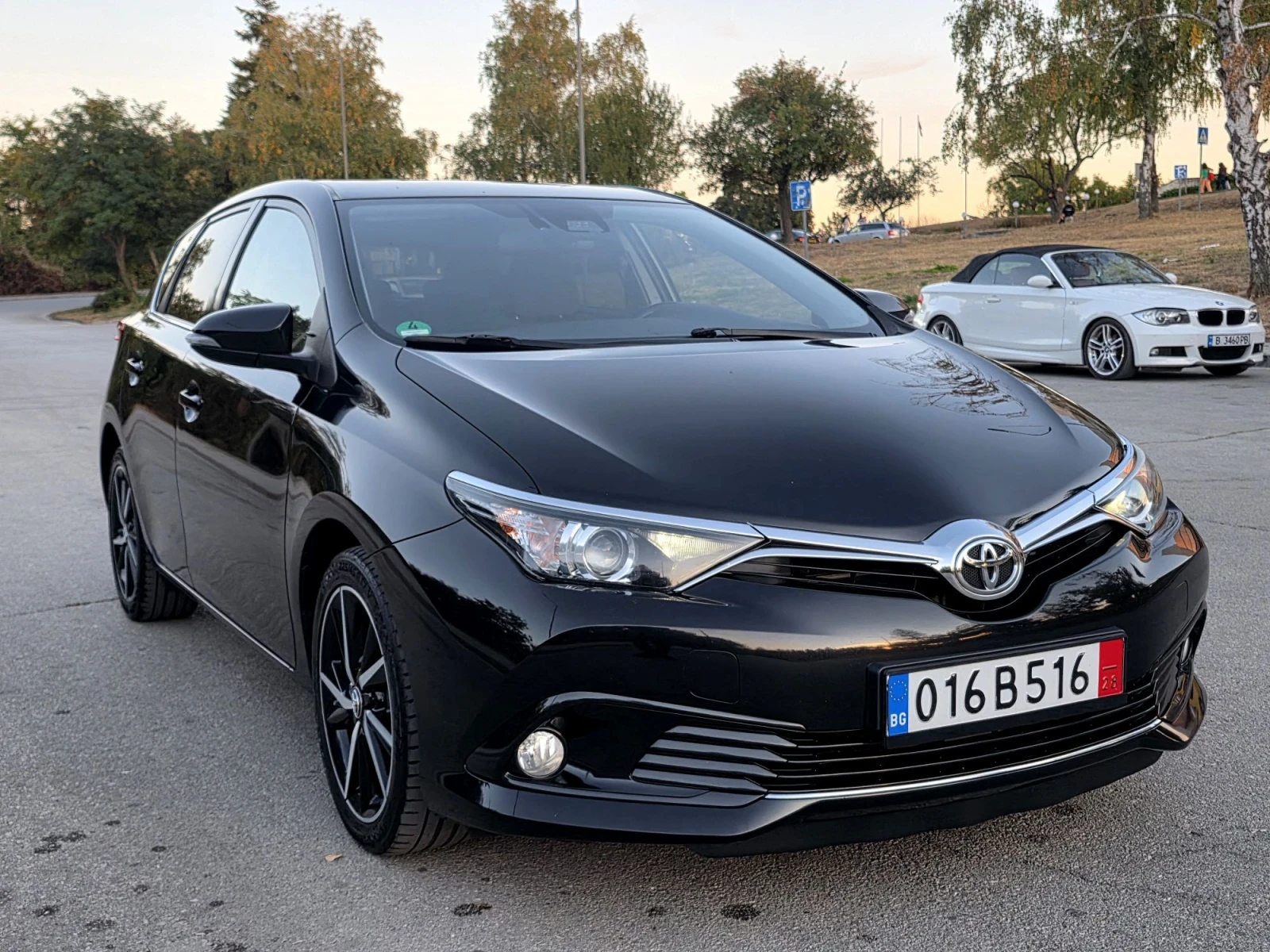 Toyota Auris Фейслифт, Edition S, снимка 5 - Автомобили и джипове - 56365067