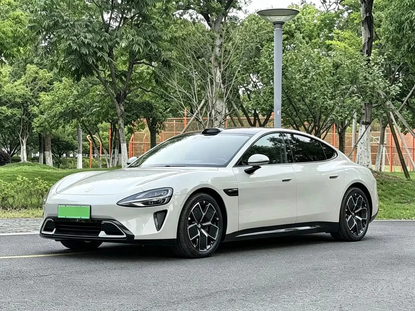 Xiaomi SU7, снимка 3 - Автомобили и джипове - 56683319