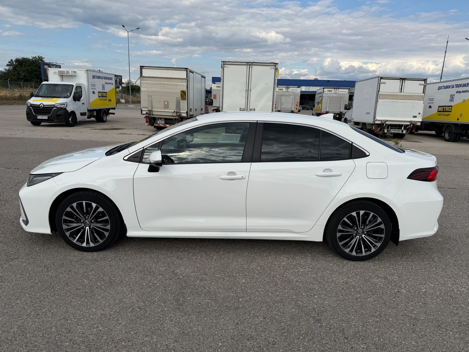 Toyota Corolla Executive plus, снимка 4 - Автомобили и джипове - 56685686