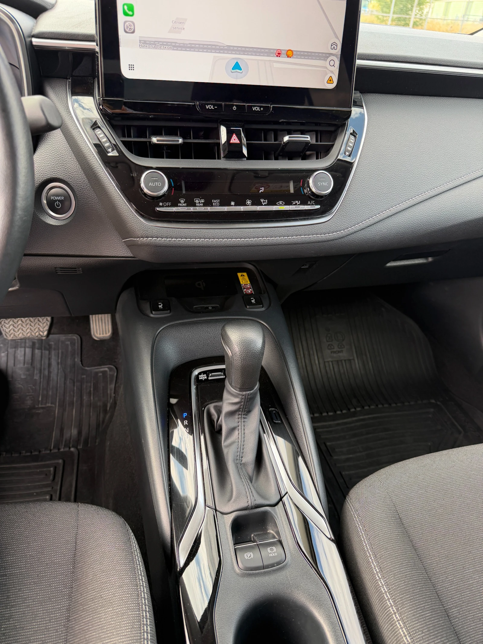 Toyota Corolla Executive plus, снимка 7 - Автомобили и джипове - 56685686