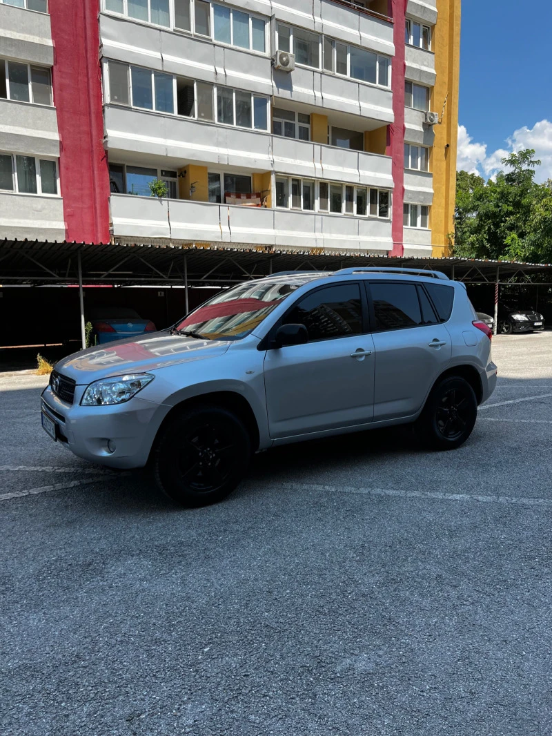 Toyota Rav4, снимка 5 - Автомобили и джипове - 47016667