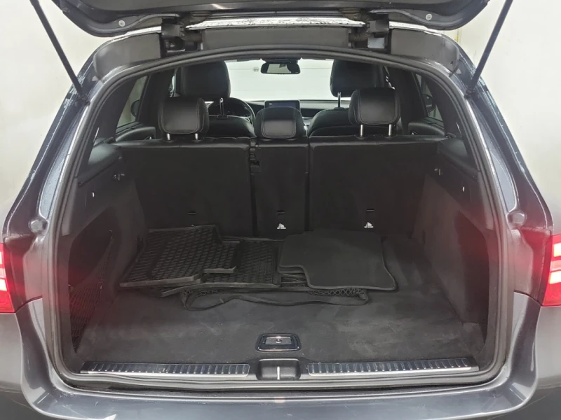 Mercedes-Benz GLC 300 4M* AMG-pack* Burmester* Multibeam* Подгрев* Пано*, снимка 13 - Автомобили и джипове - 52317910