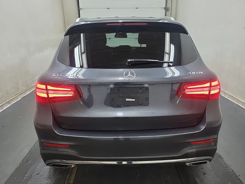 Mercedes-Benz GLC 300 4M* AMG-pack* Burmester* Multibeam* Подгрев* Пано*, снимка 4 - Автомобили и джипове - 52317910