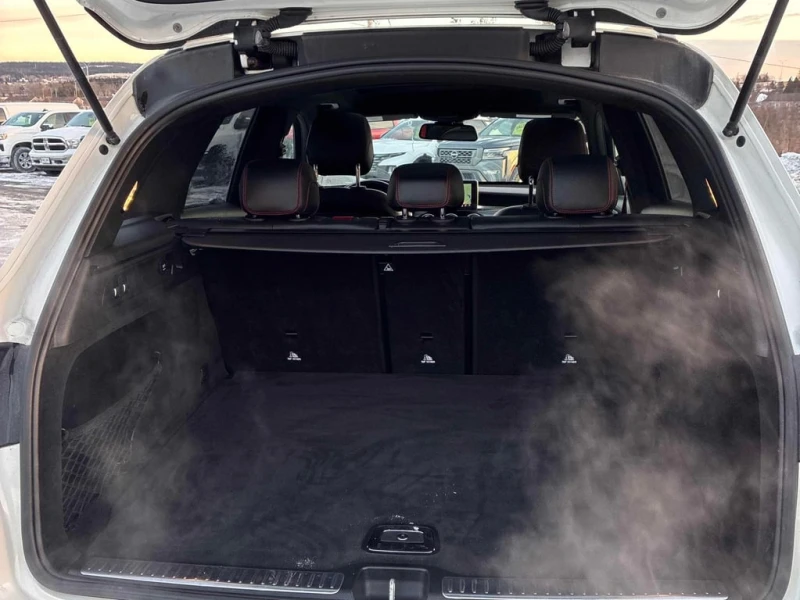 Mercedes-Benz GLC 43 AMG * CARFAX * ФИНАНСИРАНЕ , снимка 10 - Автомобили и джипове - 53251145