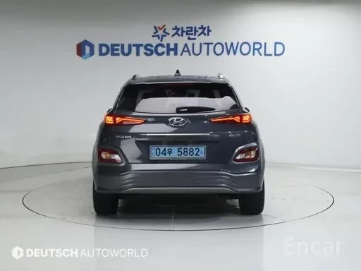 Hyundai Kona 64KWH / HEAD-UP / ОБДУХВАНЕ / FWD / ЛИЗИНГ, снимка 4 - Автомобили и джипове - 55040861