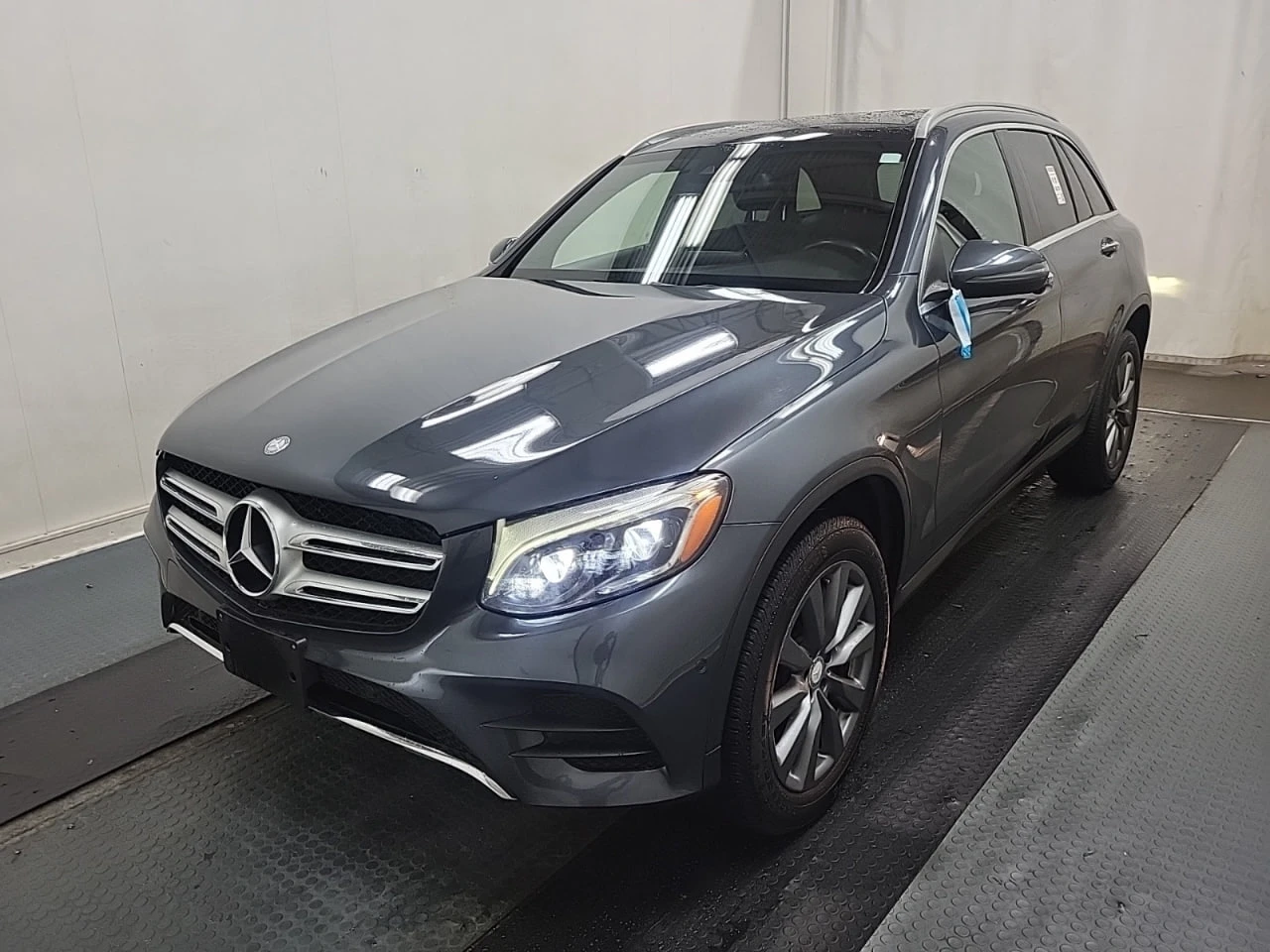 Mercedes-Benz GLC 300 4M* AMG-pack* Burmester* Multibeam* Подгрев* Пано*, снимка 1